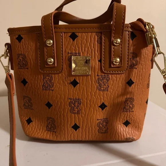 H&H Jingpin Brown Tote Handbag with Gold Accents - Picture 7 of 8